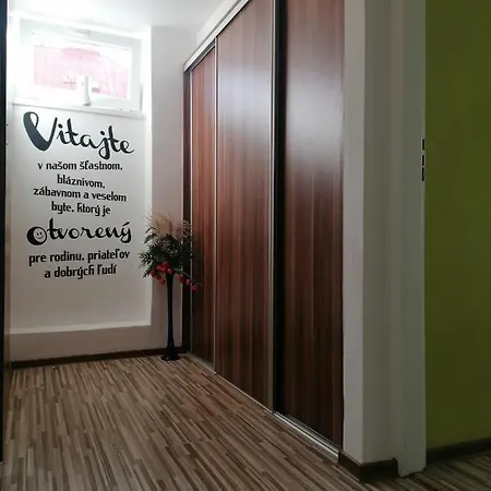 Blizko Centra V Martine Apartament Martin